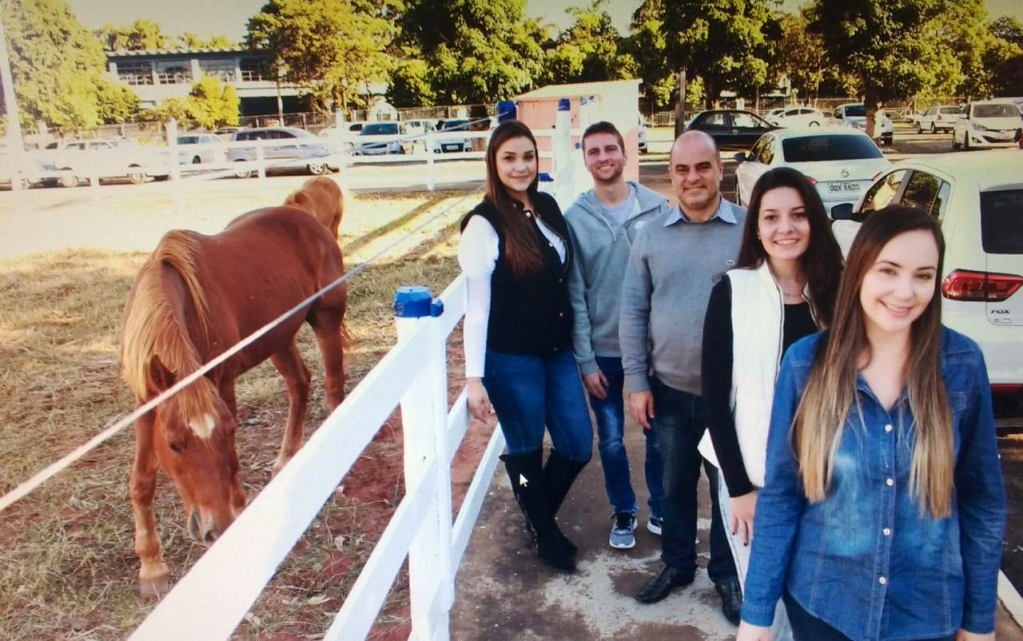 Acadêmicos de Veterinária da Unimar conquistam estágio no exterior