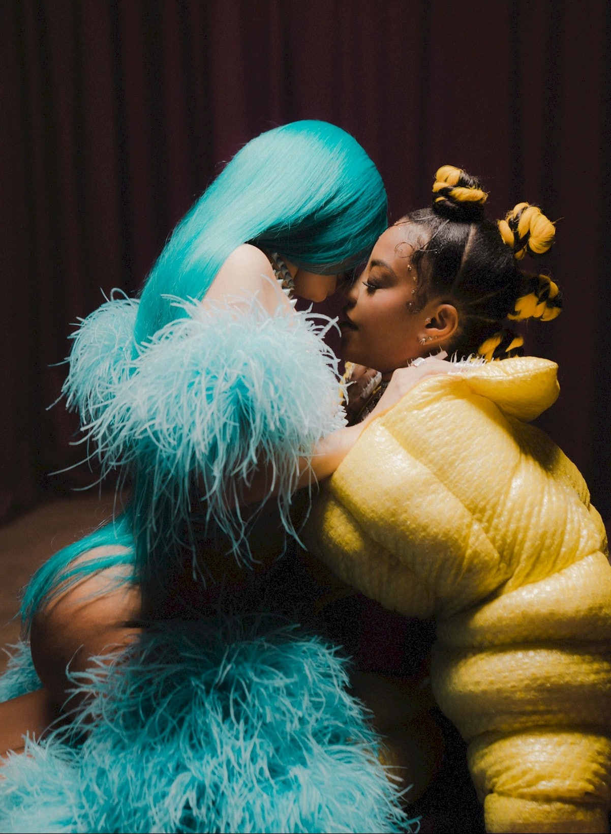 Luísa Sonza prepara novo single com Ludmilla e atiça fãs nas redes 