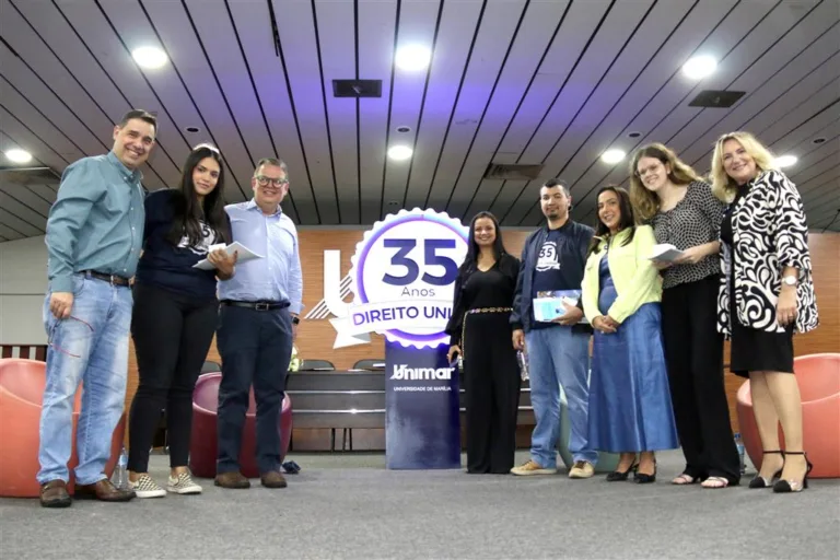 Professores e dirigentes da Unimar celebram 35 anos do Curso de Direito