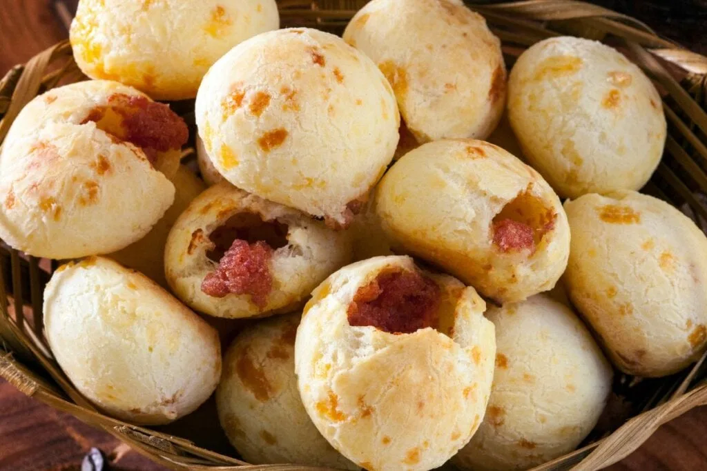 5 receitas fáceis e deliciosas de pão de queijo