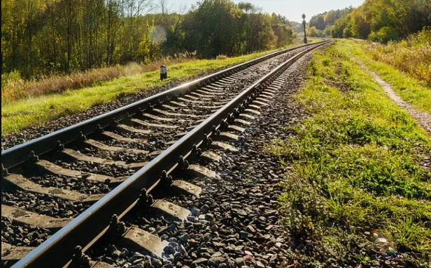 MPF processa Prefeitura de Botucatu, União e Dnit para conservar vagões abandonados