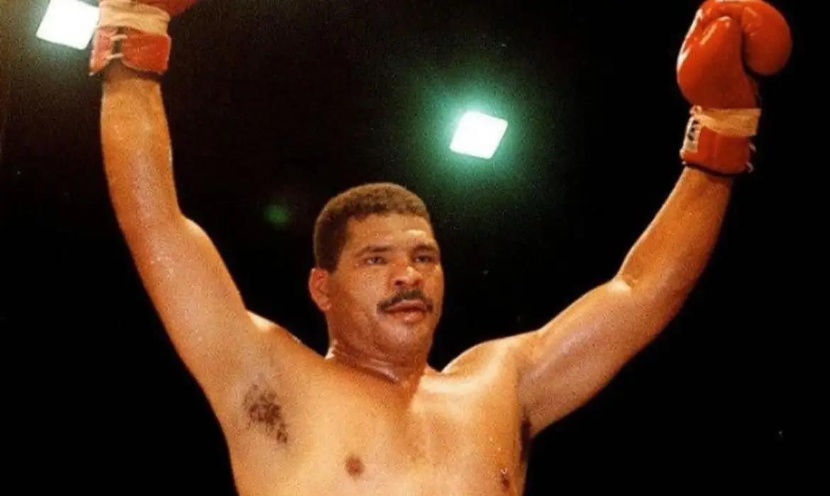 Ex-pugilista Maguila morre aos 66 anos de idade