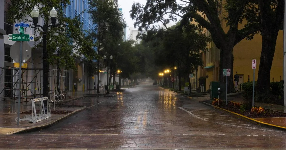 Orlando registrou ventos fortes e muita chuva