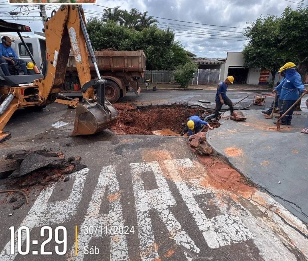 Rede quebra e pode faltar água em bairros da zona norte