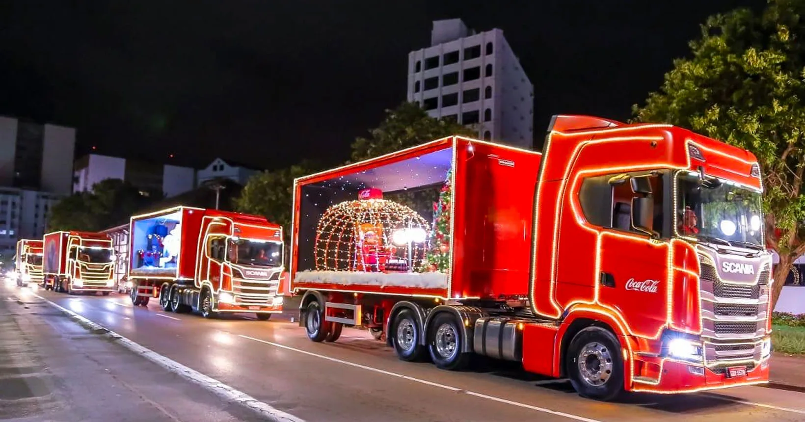 Caravana de Natal Coca-Cola divulga roteiros e projeta data em Marília