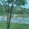 Acidente em momento de chuva na SP-294