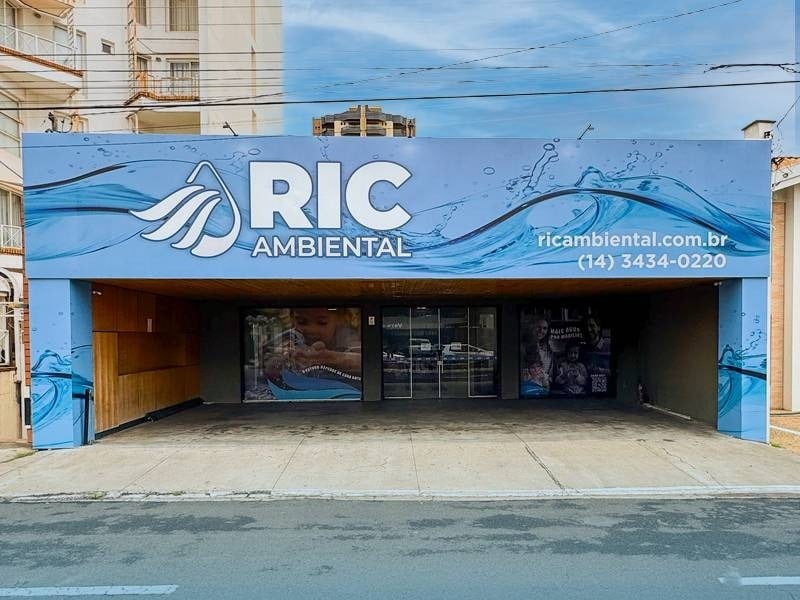 Quebra de rede deixa bairros sem água na zona sul
