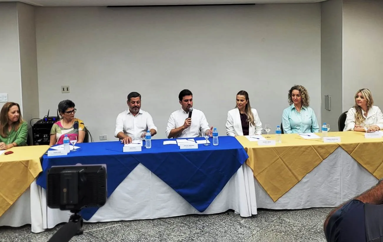 Vinicius terá mulheres no comando de principais secretarias