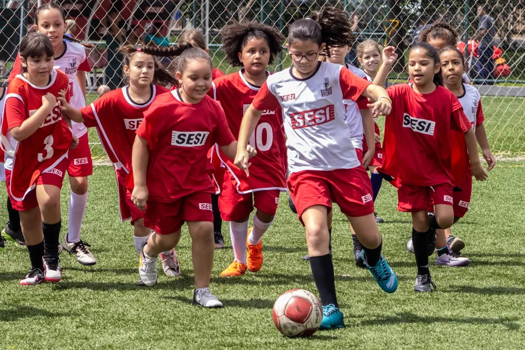 Futebol feminino chega ao Sesi