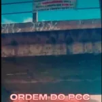 Faixas contra polícia repercutem e vídeos culpam PCC