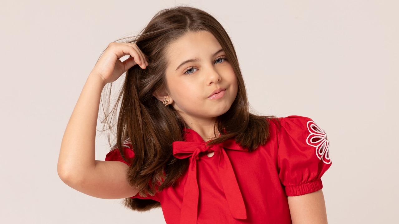 Sofia Fornazari vive sonho com Flora, no SBT