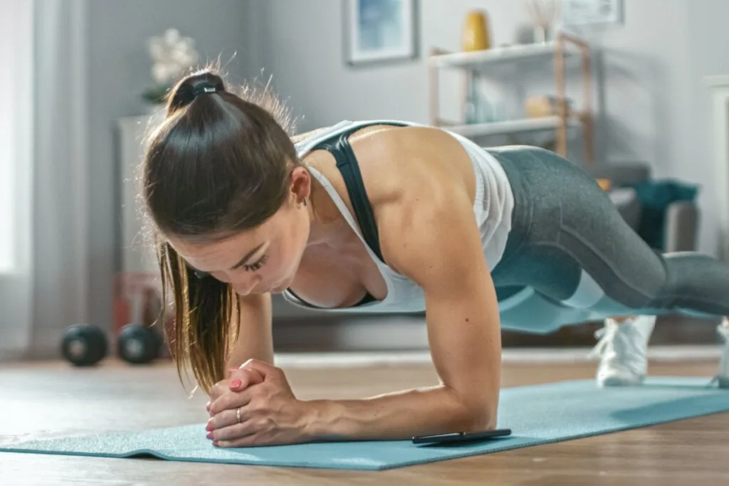 5 exercícios para fortalecer a lombar e reduzir as dores