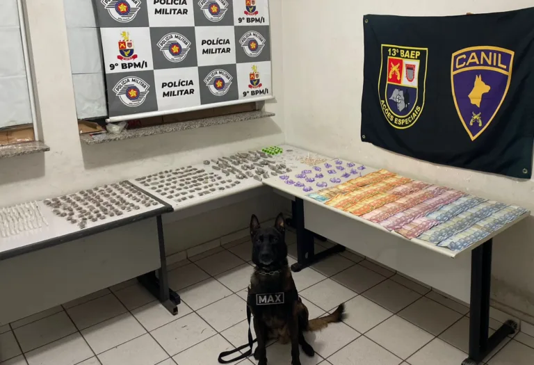 Ação do Baep prende quatro e apreende maconha, cocaína e crack