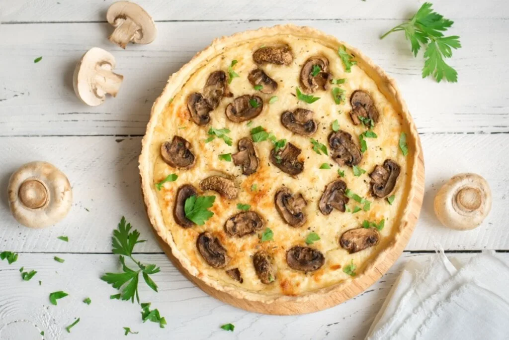 4 receitas de quiches proteicas para o almoço