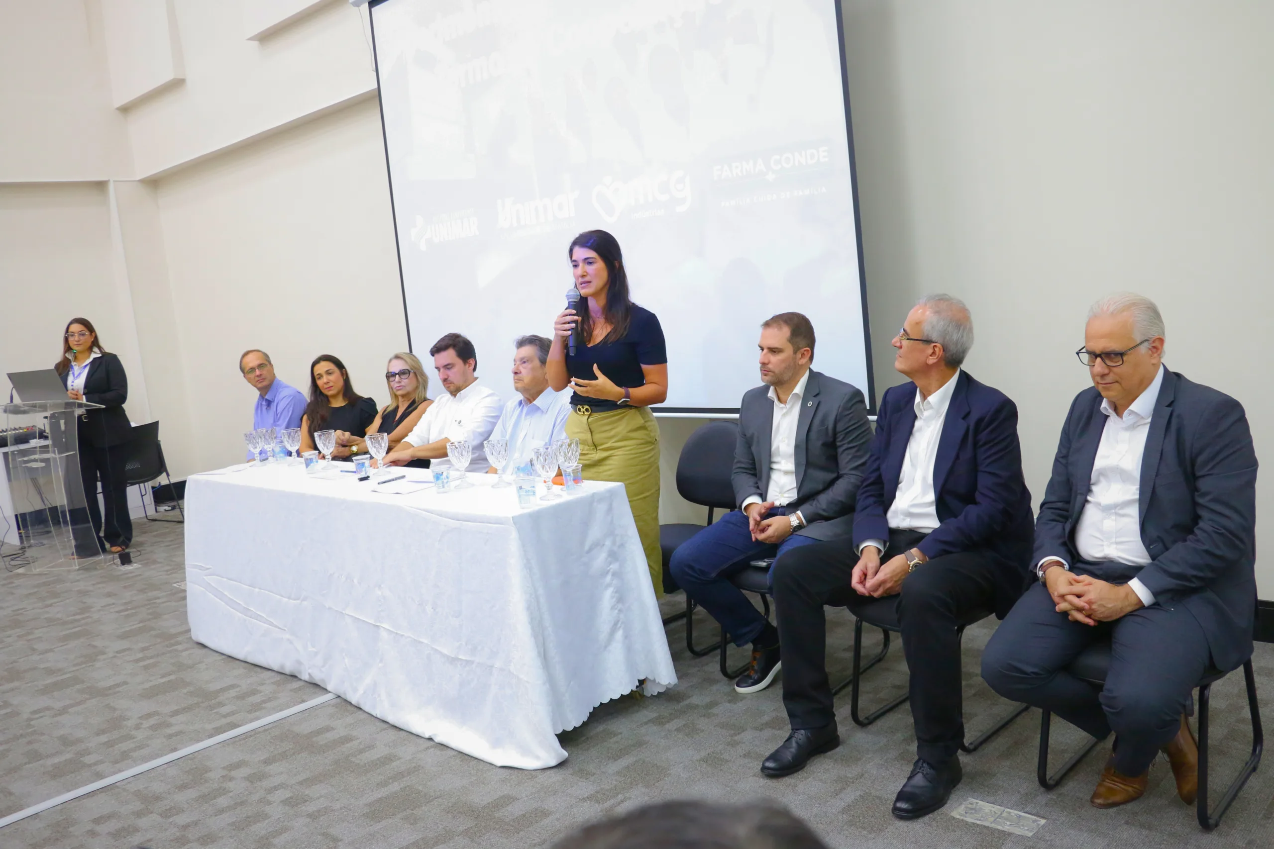 Unimar e HBU vão desenvolver medicamentos com rede e laboratório