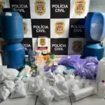 Dise desmonta depósito de drogas e prende um por tráfico em condomínio