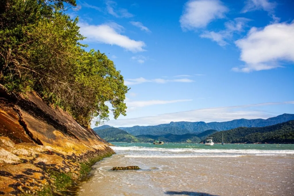 3 praias incríveis para conhecer em Ubatuba