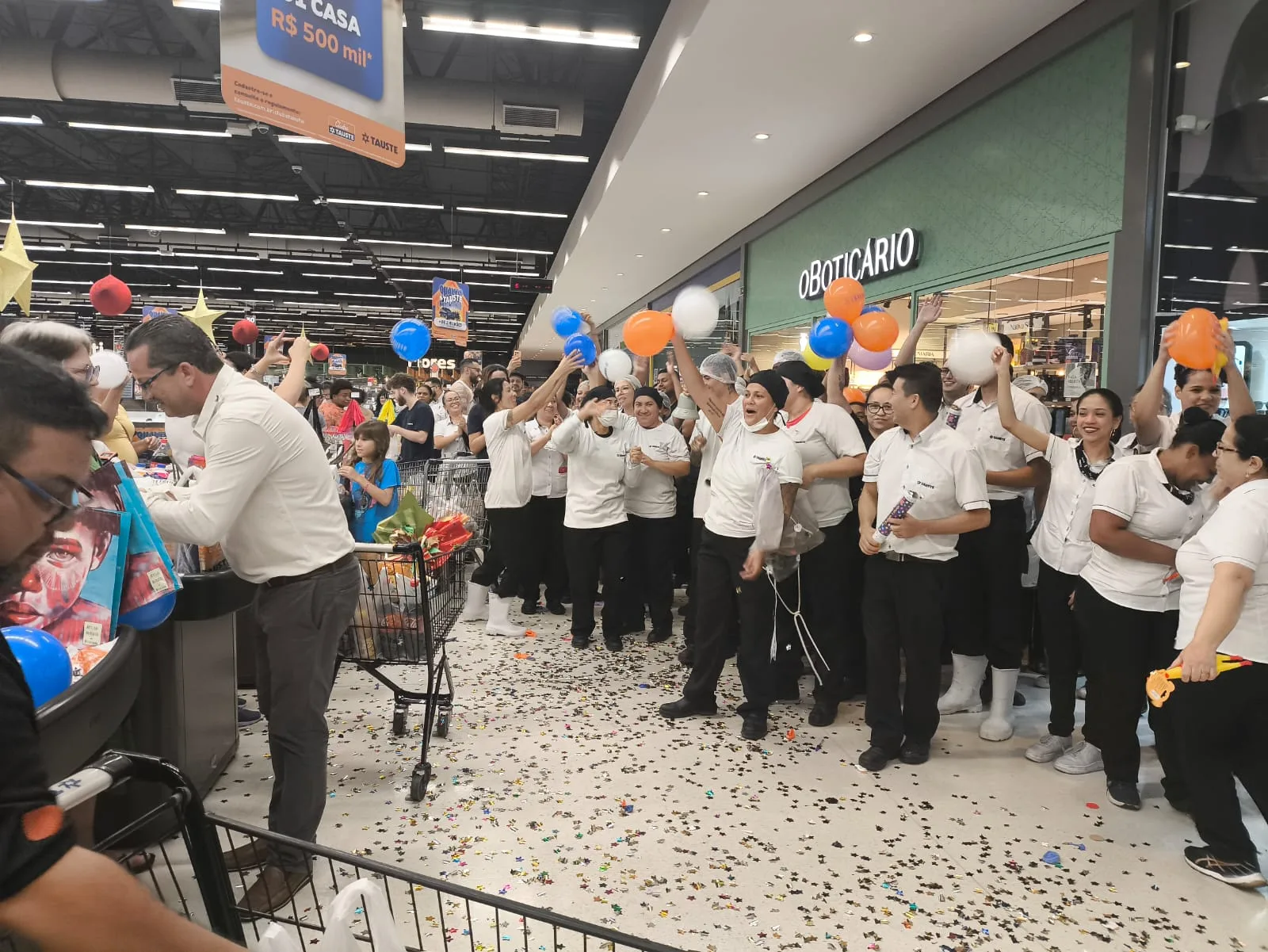 Panetone Solidário Tauste atinge 30 mil unidades e ajuda Apae de Bauru