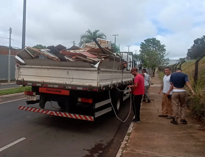 Chuva suspende operação Cata-Treco