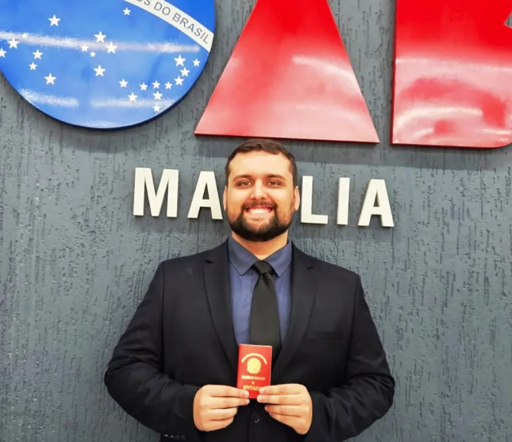 Jovem referĂȘncia contra leucemia agora Ă© advogado Jovem referĂȘncia contra leucemia agora Ă© advogado