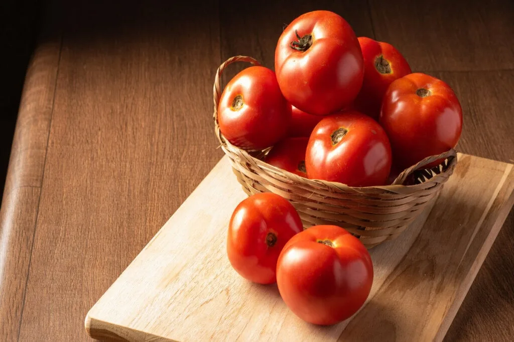 Conheça os benefícios do tomate para a saúde