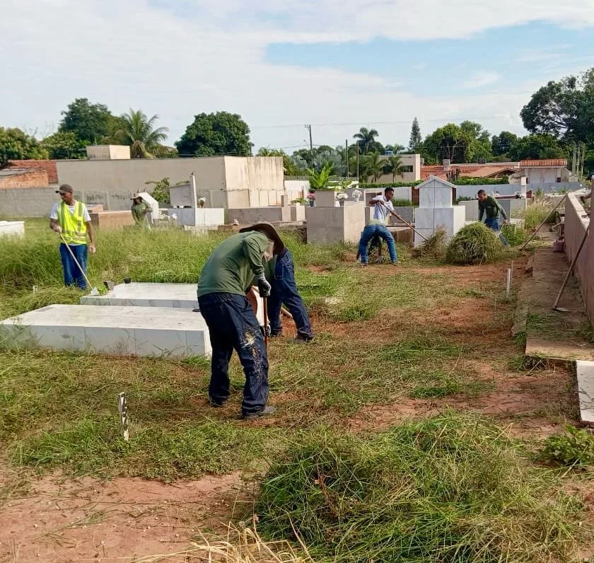 Limpeza revitaliza espaços em cemitério de Padre Nóbrega