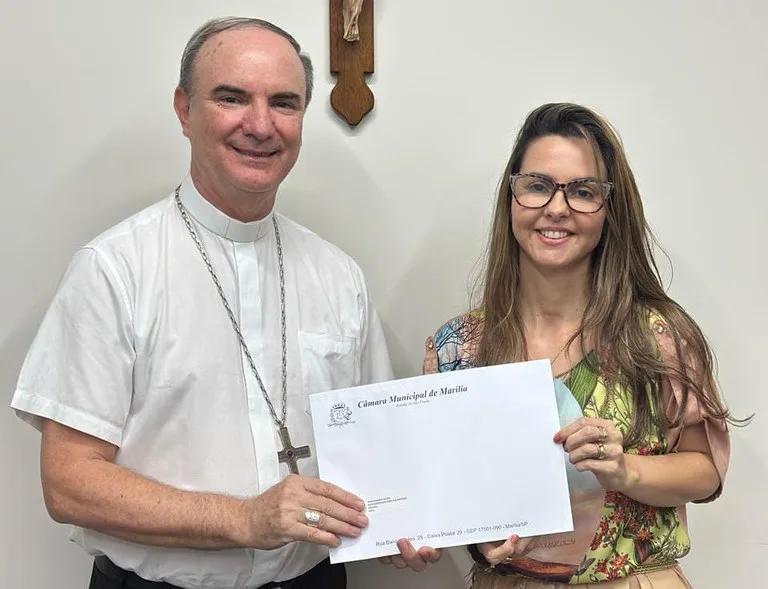 Bispo Diocesano Dom Luiz Antonio recebe título de Cidadão Mariliense