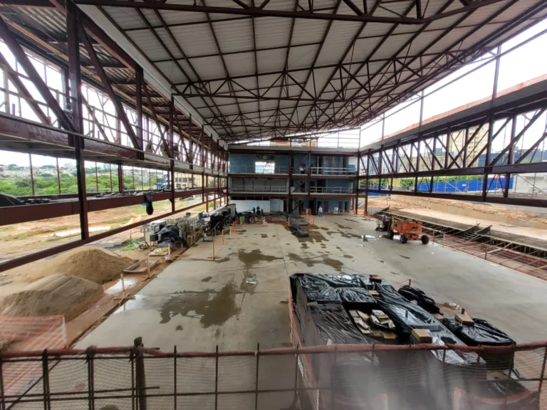 Obra do Sesc procura trabalhadores para cinco áreas de atuação