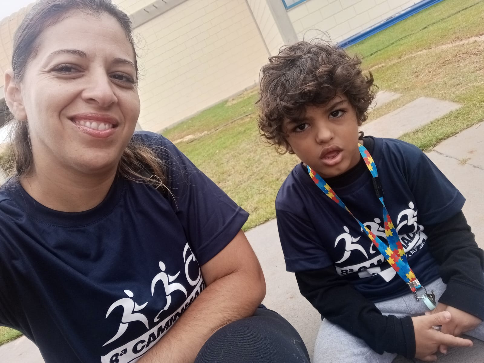 Mãe relata esperança com associação e seminário de inclusão em Marília