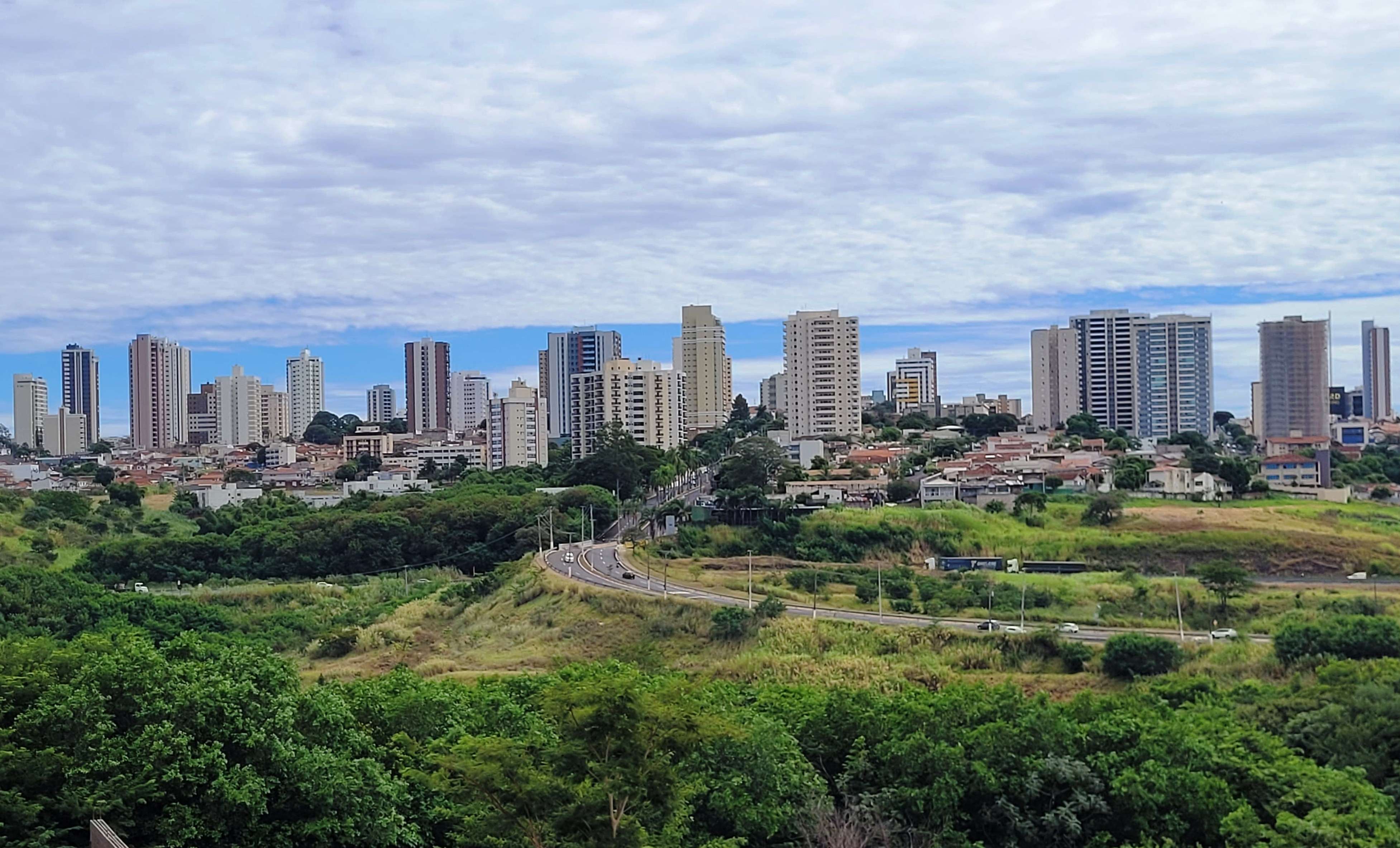 Decreto em Marília regulamenta comissão e revisão de valores de imóveis