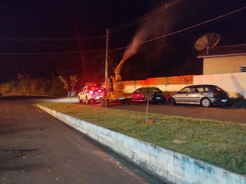 Nebulização de larvicida combate dengue em distrito de Pompéia
