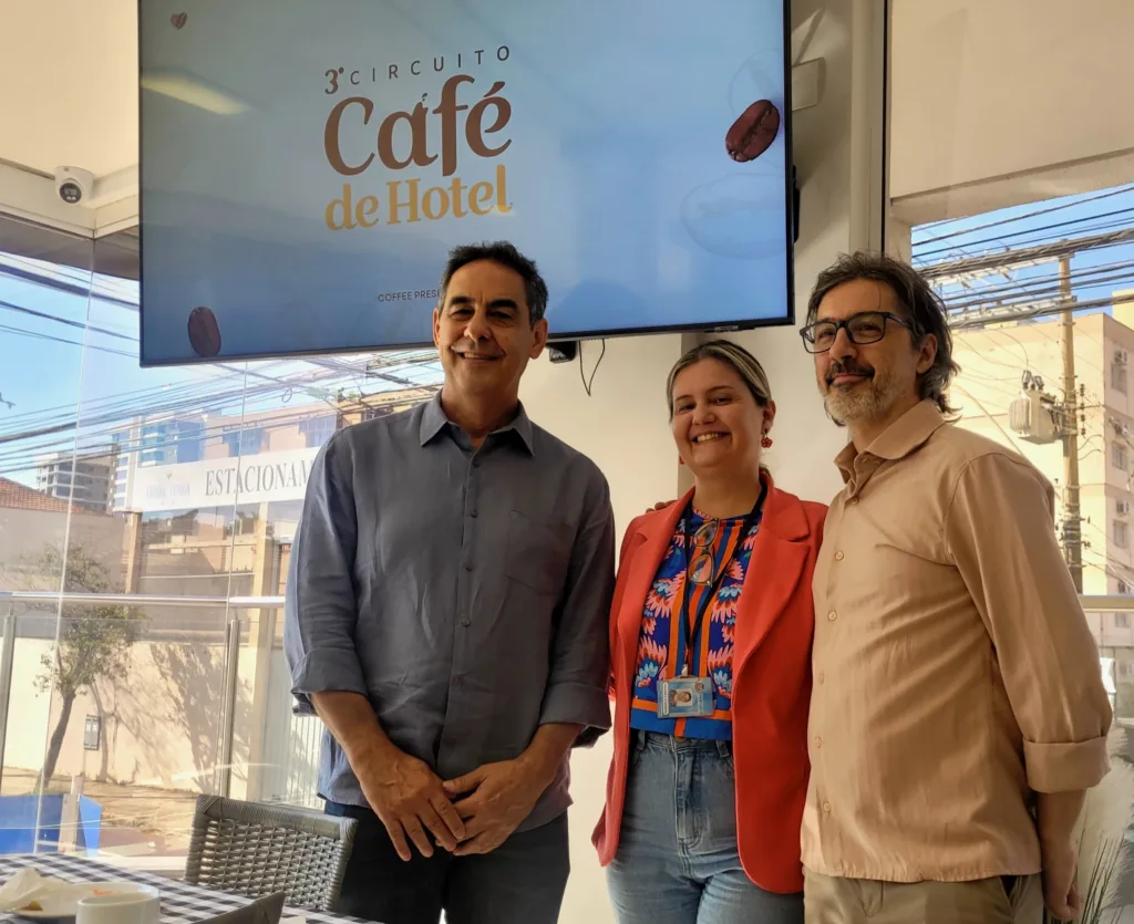 Circuito Café de Hotel ganha público e faz repasse social