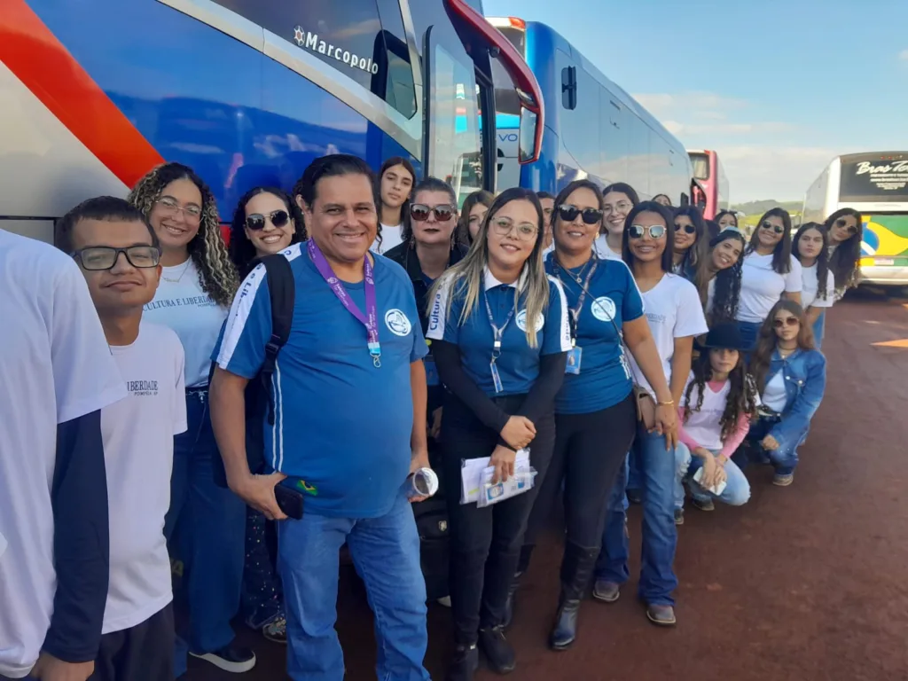 Visita técnica leva estudantes de Pompéia para a Agrishow