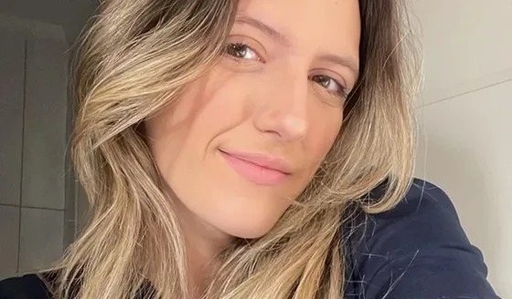 Bella, estudante inspiração com síndrome rara, pede ajuda