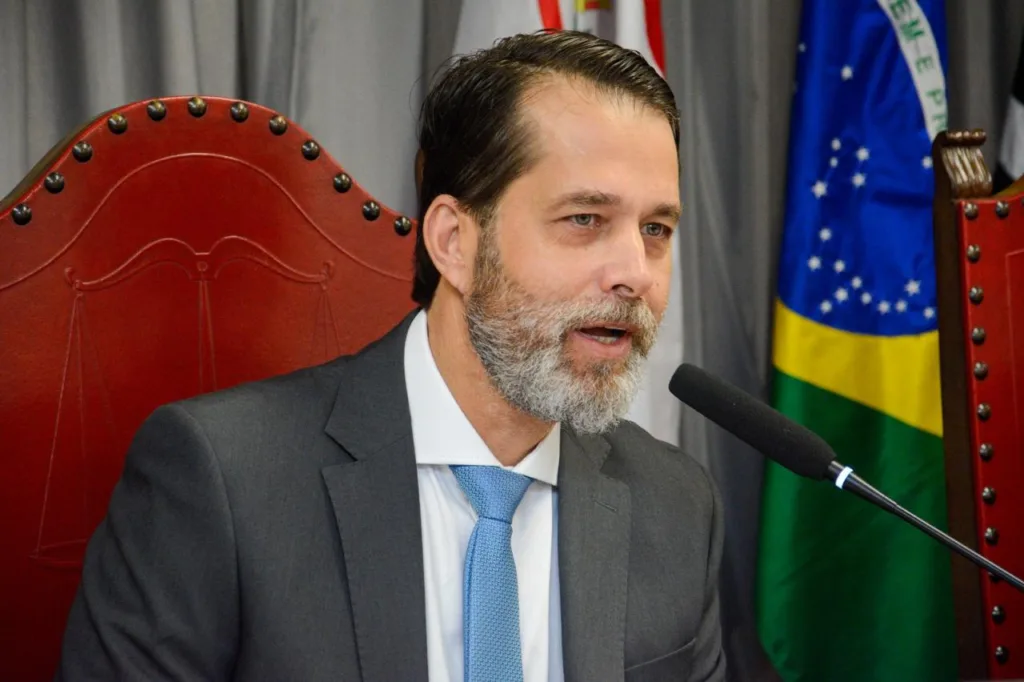 Exame de paternidade atende 86 famílias com 52% de ausências
