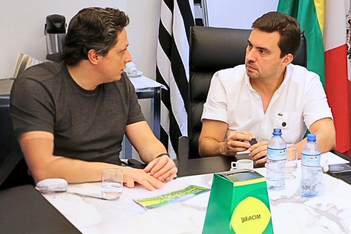 Acim recebe prefeito e pede lei para liberdade econômica