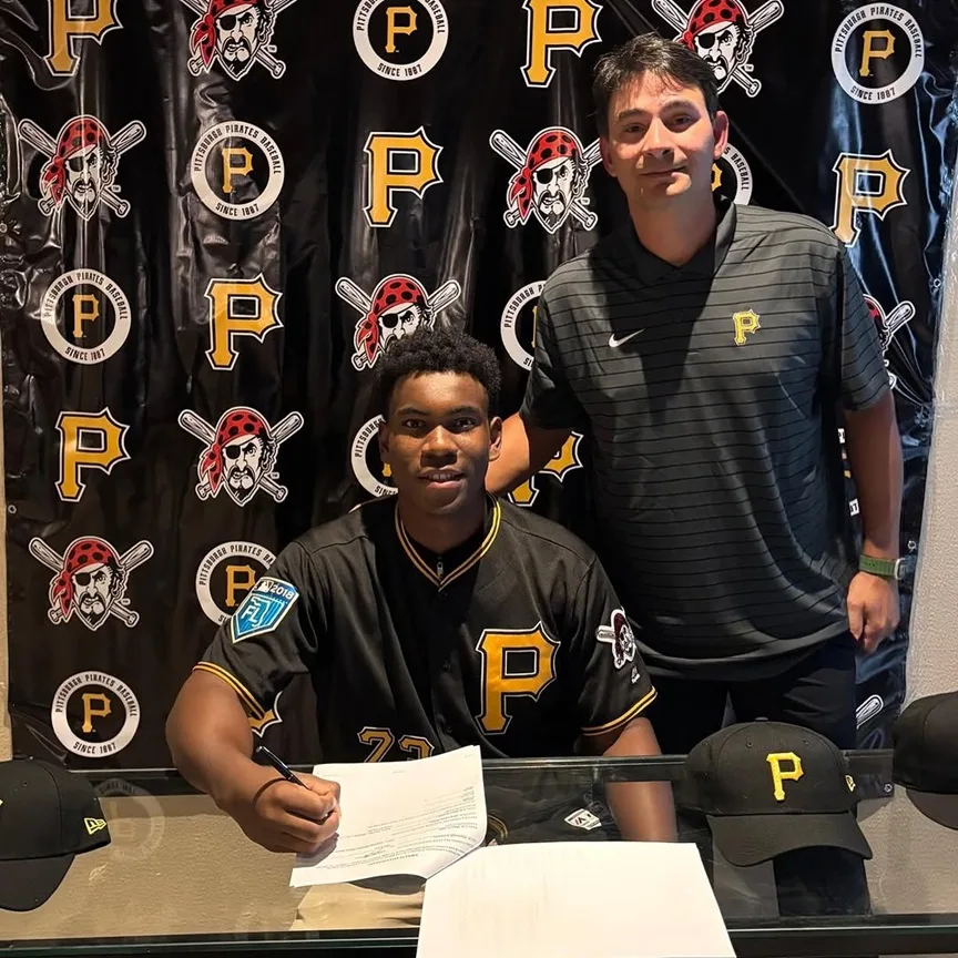 Lançador de Marília vai jogar liga de beisebol nos EUA