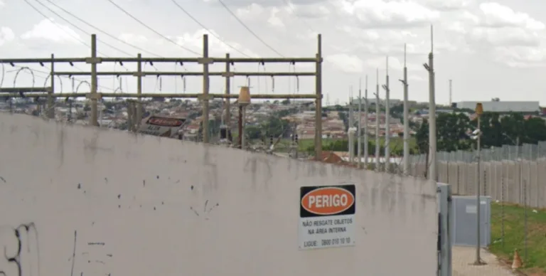 Polícia prende três por invasão e furto de fios em subestação de energia