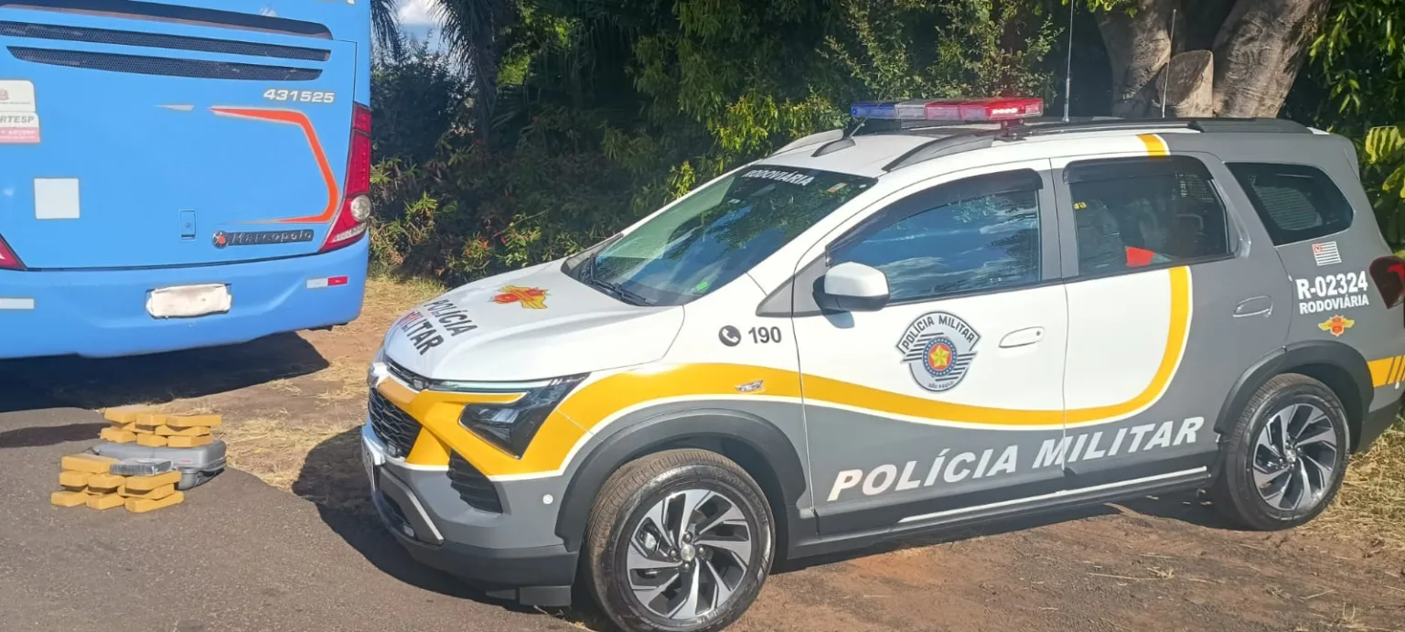 Fiscalização flagra 18,9kg de base de cocaína com boliviana em Marília