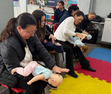 Programa capacita primeiros socorros em escolas de Marília