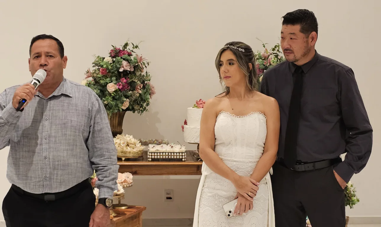 Noivado de Larissa e Mizu tem amor, apoio e celebridades do esporte