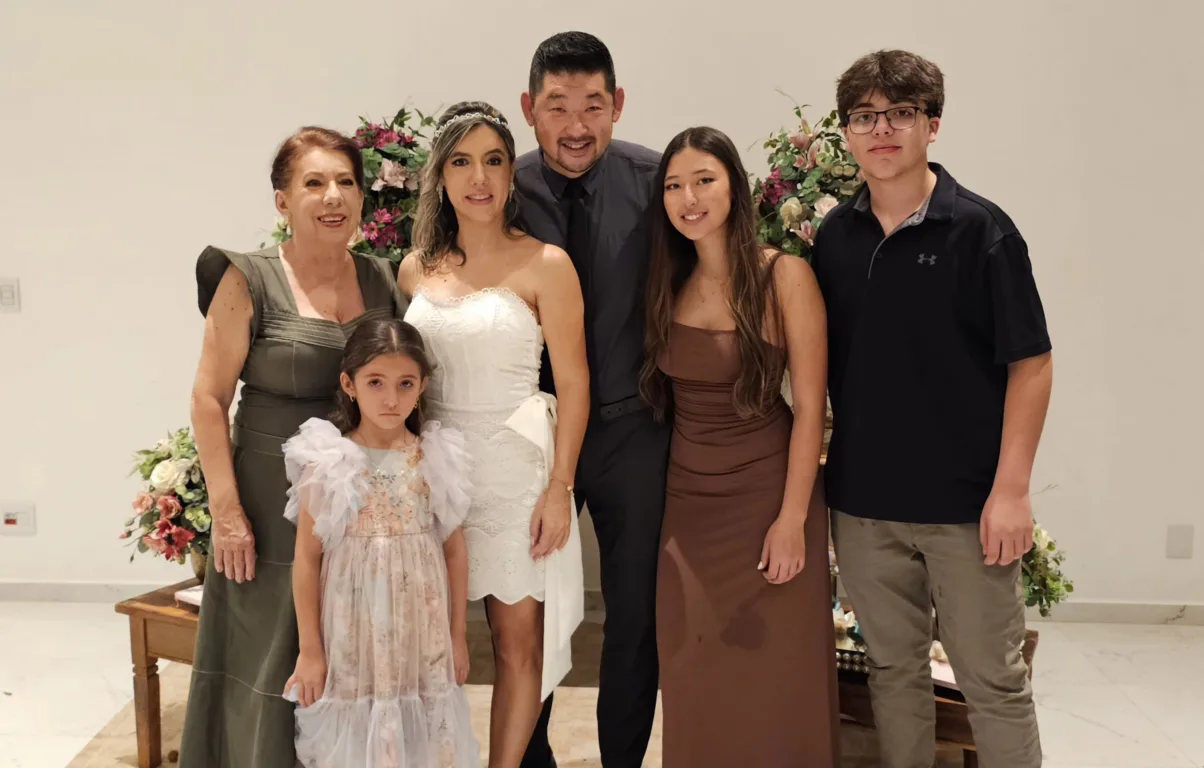 Noivado de Larissa e Mizu tem amor, apoio e celebridades do esporte