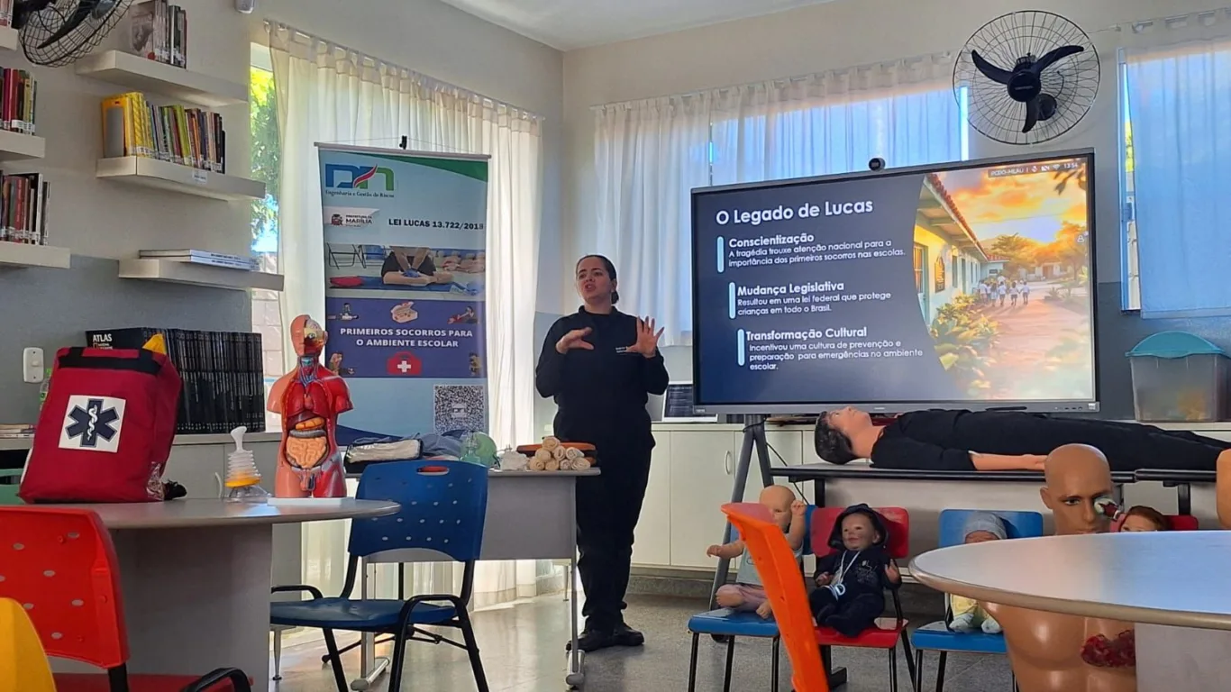 Programa capacita primeiros socorros em escolas de Marília