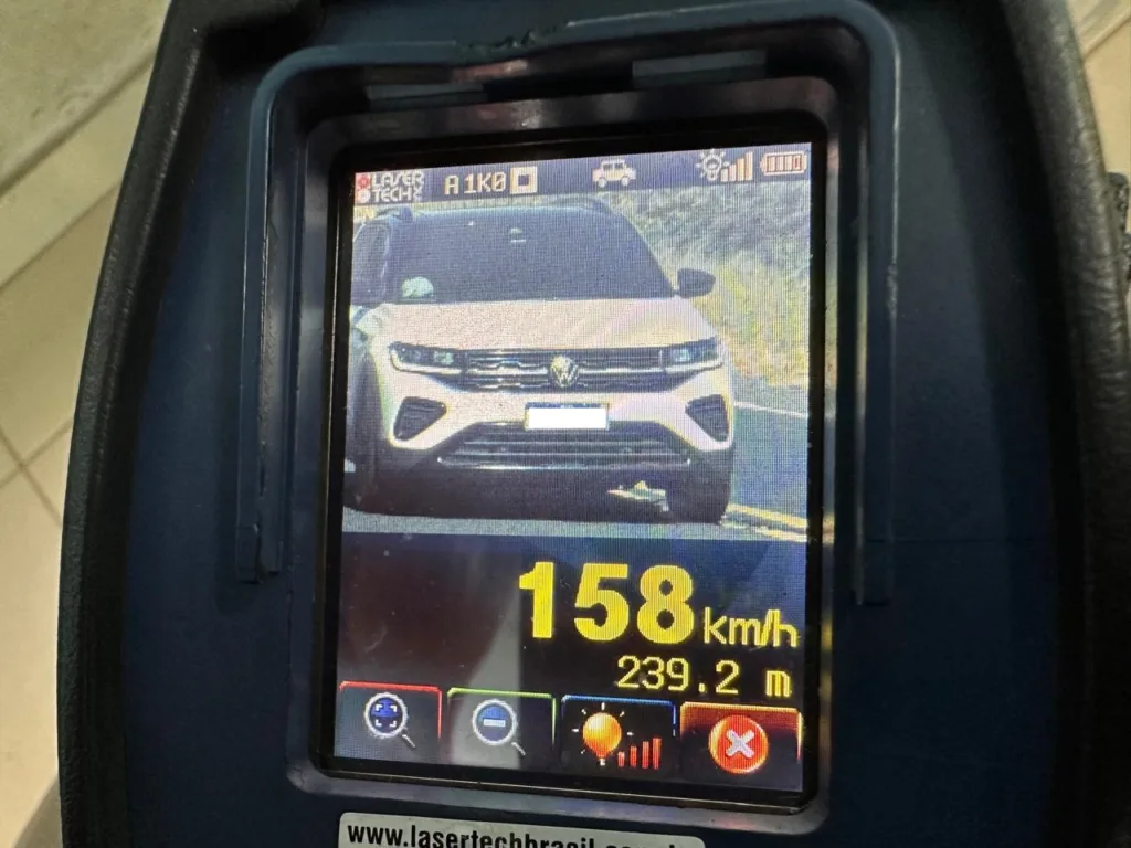 Fiscalização na BR-153 flagra excesso e dobro da velocidade