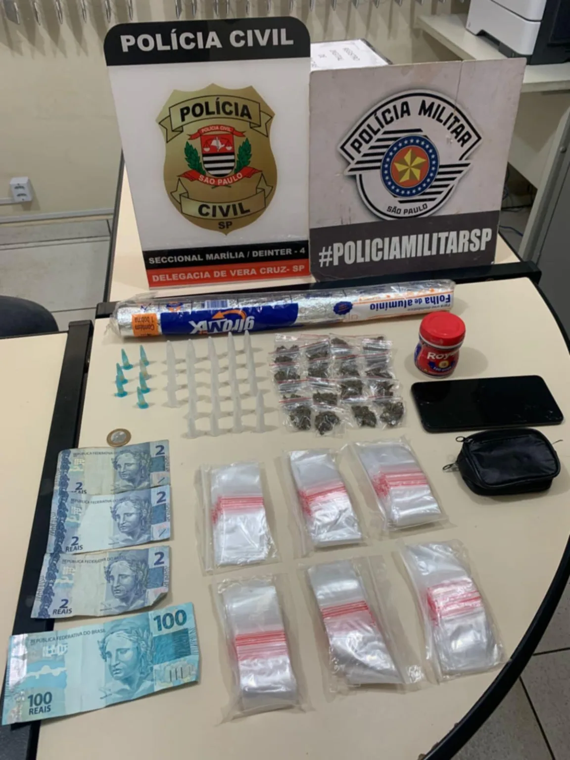 Policiais prendem mulher por tráfico em Vera Cruz