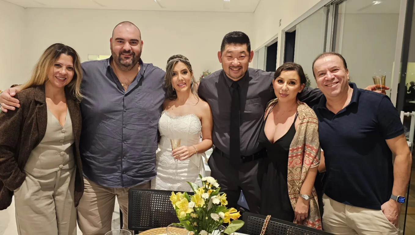 Noivado de Larissa e Mizu tem amor, apoio e celebridades do esporte