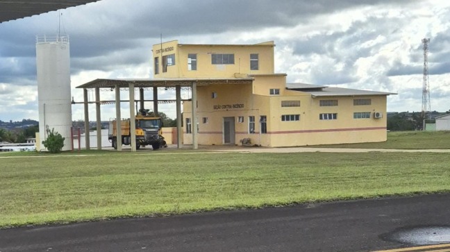 Aeroporto de Marília esvazia serviço contra incêndios