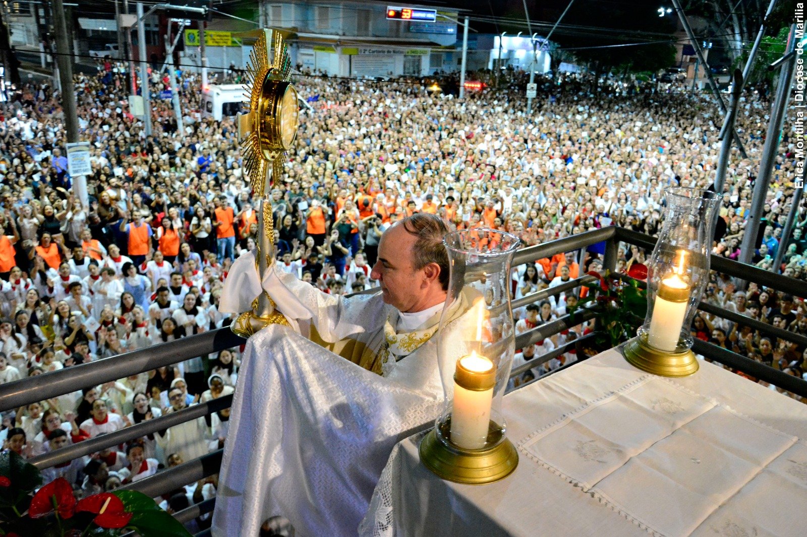 Corpus Christi reúne milhares de fiéis com ação social em Marília