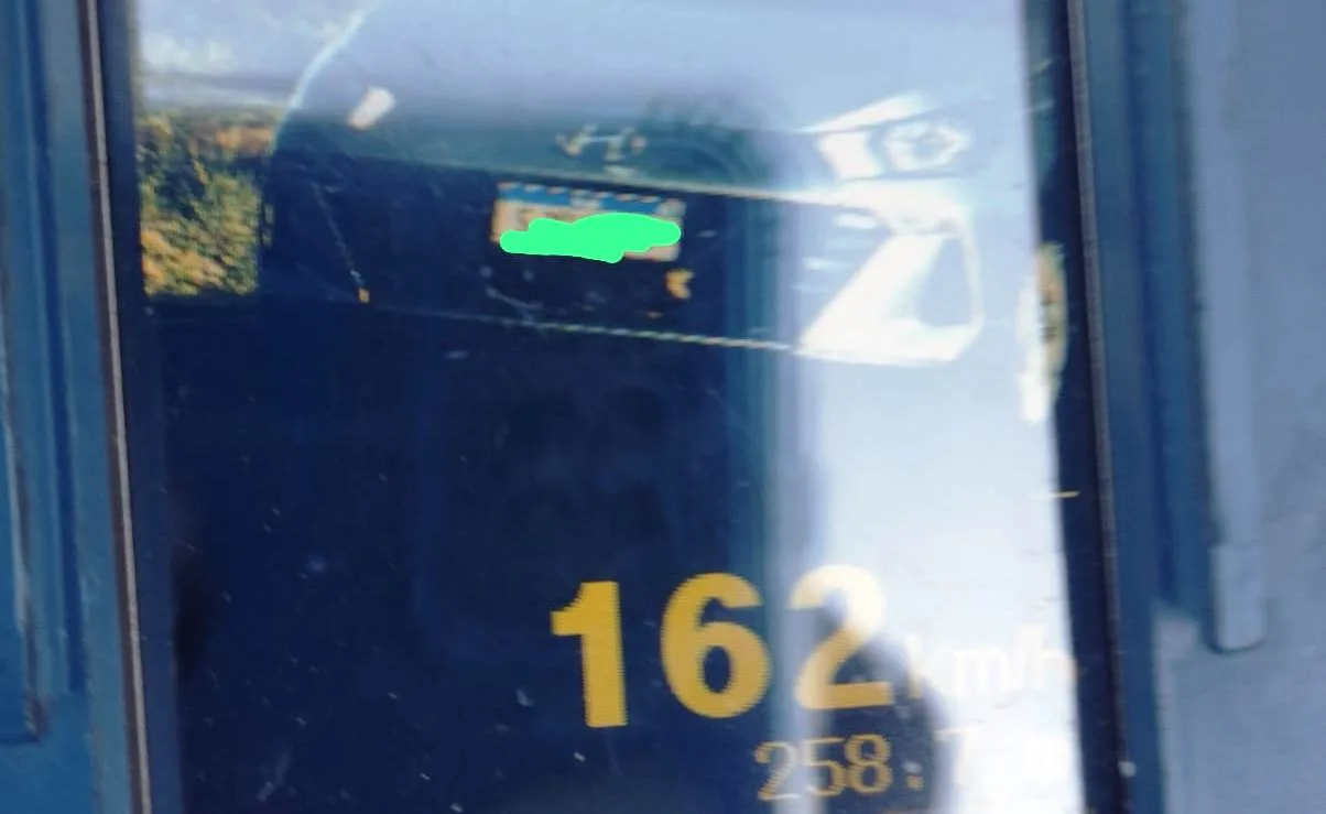 Fiscalização na BR-153 flagra excessos e até dobro da velocidade