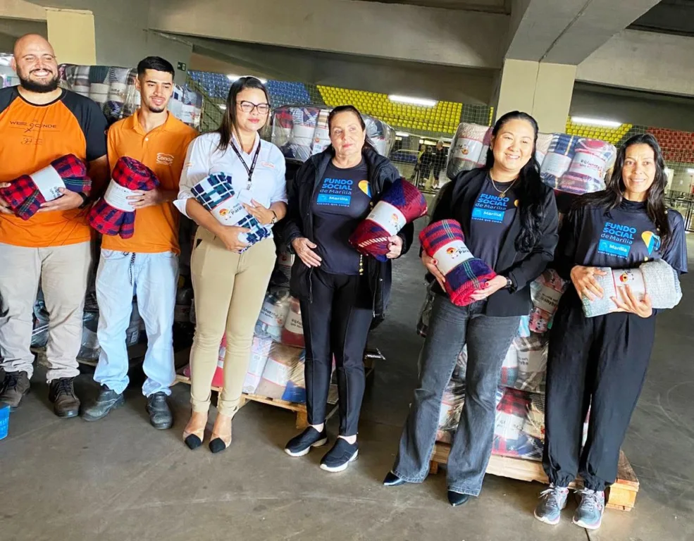 Fundo Social recebe duas toneladas de cobertores e roupas